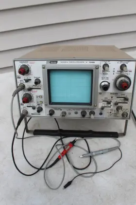 1580 B-K PRECISION Dual Base Trace Oscilloscope