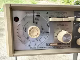3025 B-K PRECISION Dynascan #2