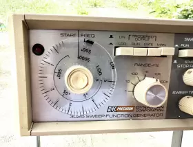 3025 B-K PRECISION Dynascan #3