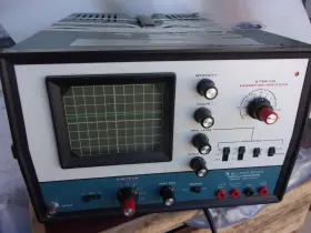 9570 BELL AND HOWELL SCHOOL Oscilloscope Big