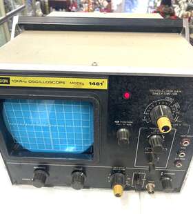 1461 BK Precision General Laboratory Oscilloscope Powers
