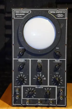 71552 CENTRAL SCIENTIFIC CO Cenco Oscilloscope #2