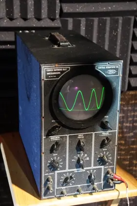 71552 CENTRAL SCIENTIFIC CO Cenco Oscilloscope