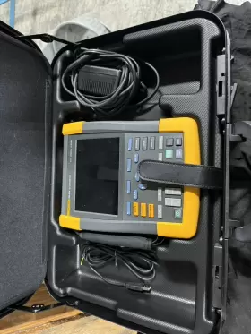 190-204 FLUKE Oscilloscope Scopemeter Handheld Channel #3