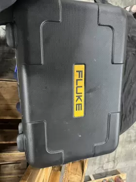 190-204 FLUKE Oscilloscope Scopemeter Handheld Channel