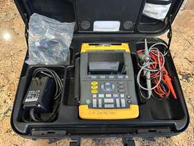 199B FLUKE Scopemeter Charger