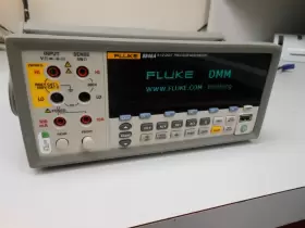 8846A FLUKE Digital Precision Bench Meter Multimeter Dmm