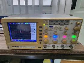 Gw Instek Gds-2104 Gwinstek 4-channel Digital Oscilloscope 100mhz 1gsa-s Unit