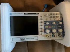 Hantek 5202 Digital Storage Oscilloscope