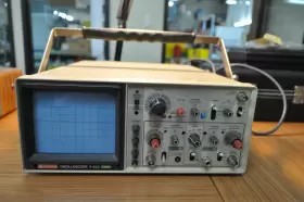 V-222 HITACHI Oscilloscope Screen Auto Focusing Great #2