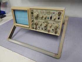 V-555 HITACHI Oscilloscope Channel