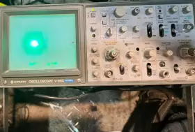V-680 HITACHI Oscilloscope #2