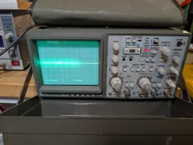 VC-6450A HITACHI Digital Oscilloscope Manual Probes