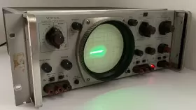 130C HP Hewlett Packard Oscilloscope Rack Mount Powers Up #2