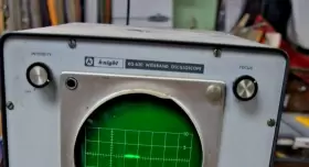 KG-630 KNIGHT Oscilloscope Lights Up #2