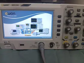 SDS1000 OWON Digital Oscilloscope Display Workin