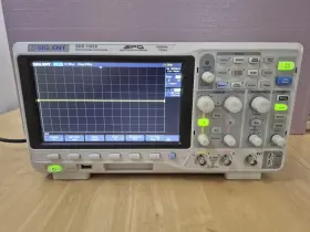 1102X SIGLENT Sds Digital Storage Oscilloscope