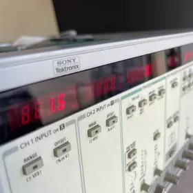 RTD-710 SONY TEKTRONIX Ryd Digitizer Powers Clean