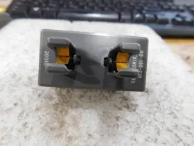 013-0111-00 TEKTRONIX Diode Module