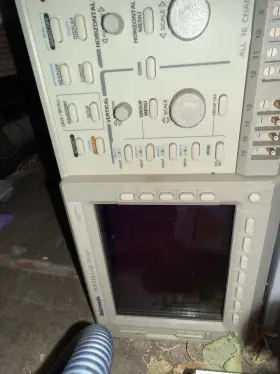 120TK TEKTRONIX Tls Logic Scope