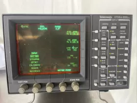 1755A TEKTRONIX Waveform Vector Monitor Pal Ntsc Device