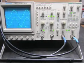 2246-1Y TEKTRONIX Oscilloscope #3
