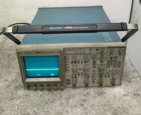 2246A TEKTRONIX Oscilloscope