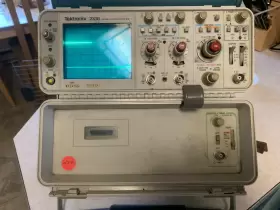 2336YA TEKTRONIX Ya Analog Channel Oscilloscope