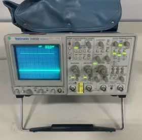 2465BDM TEKTRONIX Oscilloscope