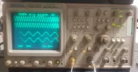 2465CTS TEKTRONIX Oscilloscope Bright Crt Counter Timer