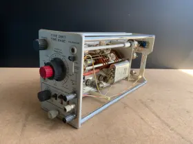 3L10 TEKTRONIX Spectrum Analyzer Base #2