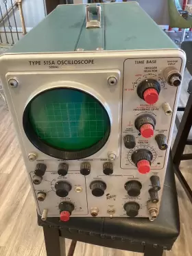 515A TEKTRONIX Tecktronix Oscilloscope