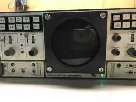 520A TEKTRONIX Ntsc Vectorscope