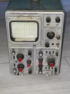 561A TEKTRONIX Oscilloscope Base Dual Traceuntested Trace Amp