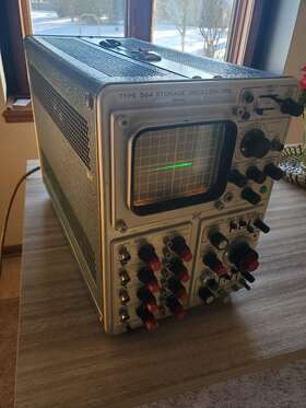 564B TEKTRONIX Storage Oscilloscope Trace Base
