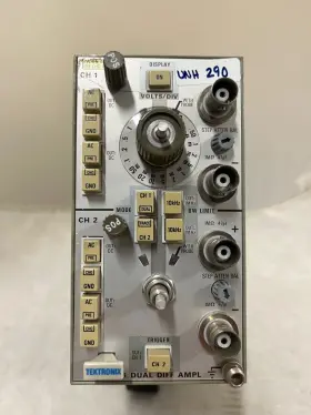 5A26 TEKTRONIX Dual Differential Amplifier Plug Oscilloscopes