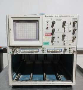 7104 TEKTRONIX Oscilloscope Plug Ins