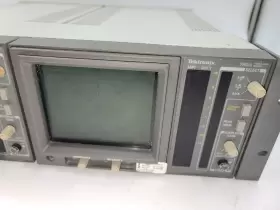 760A TEKTRONIX Oscilloscope Vectorscope Audio Stereo Monitor