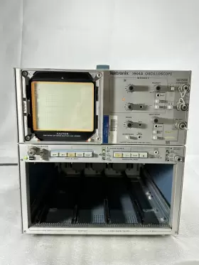 7904A TEKTRONIX Oscilloscope Frame Power #2