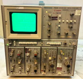 7934 TEKTRONIX Analog Storage Oscilloscope