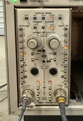 7A12 TEKTRONIX Dual Trace Vertical Plug Oscilloscopes