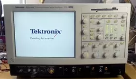 CSA7404 TEKTRONIX Digital Oscilloscope