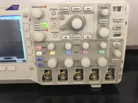 DPO2004B TEKTRONIX Digital Phosphor Oscilloscope Gs Record #3