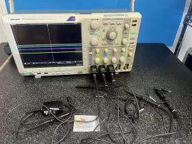 DPO4104B TEKTRONIX Channel Gs Digital Oscilloscope Probes