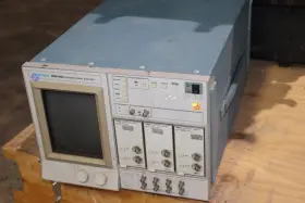 DSA-602A TEKTRONIX Digitizing Signal Analyzer