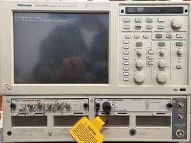 DSA8200 TEKTRONIX Digital Signal Analyzer Mainframe Optical