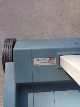 K212 TEKTRONIX Oscilloscope Stand Tilt #2