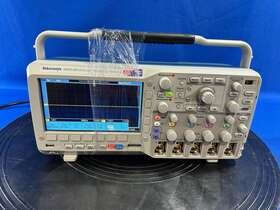 MSO2014 TEKTRONIX Signal Oscilloscope