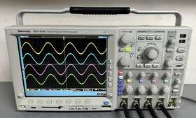 MSO4104 TEKTRONIX Channel Signal Oscilloscope Front Cover