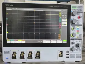 MSO44 TEKTRONIX Signal Oscilloscope